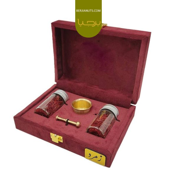 عکس زعفران سوپر نگین زمرد یک مثقالی