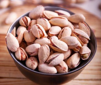 عکس پسته تازه از برجیا