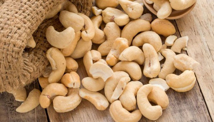 عکس بادام هندی خام درجه یک